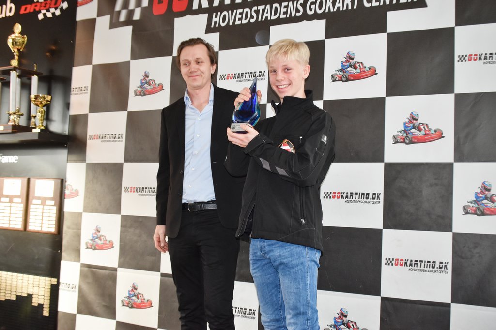 Aske Nygaard Bramming modtog BGK prisen som Årets banesportskører 2017